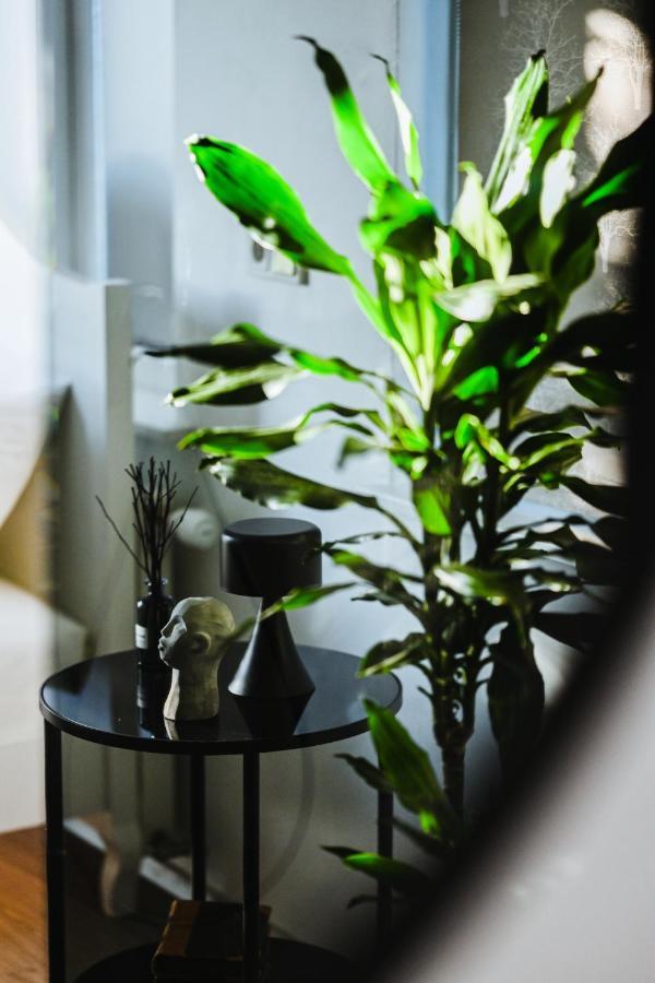 Alka - Cozy Room By The Sea With Private Hot Tub Njarthvik ภายนอก รูปภาพ